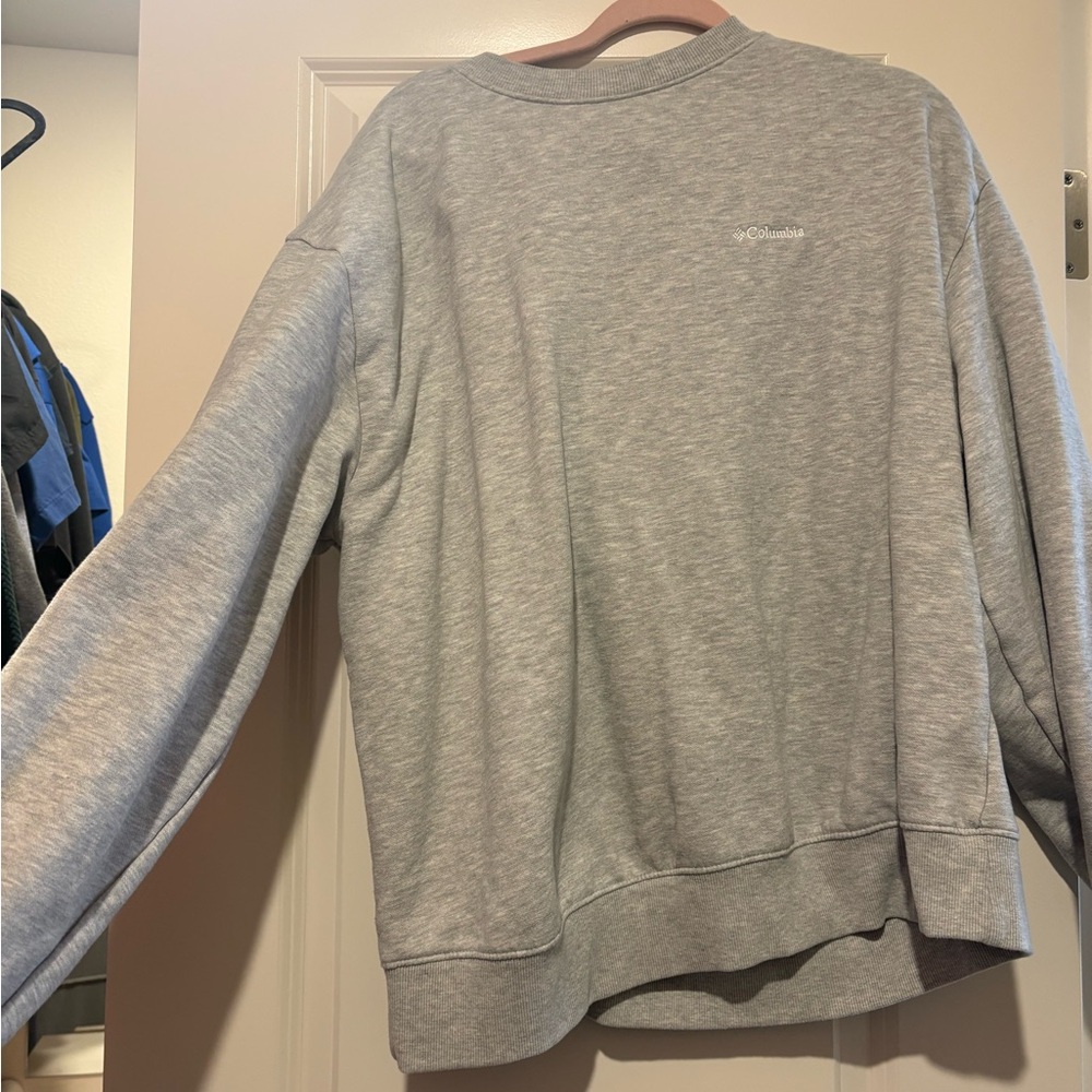 Columbia Heather Gray Sweatshirt